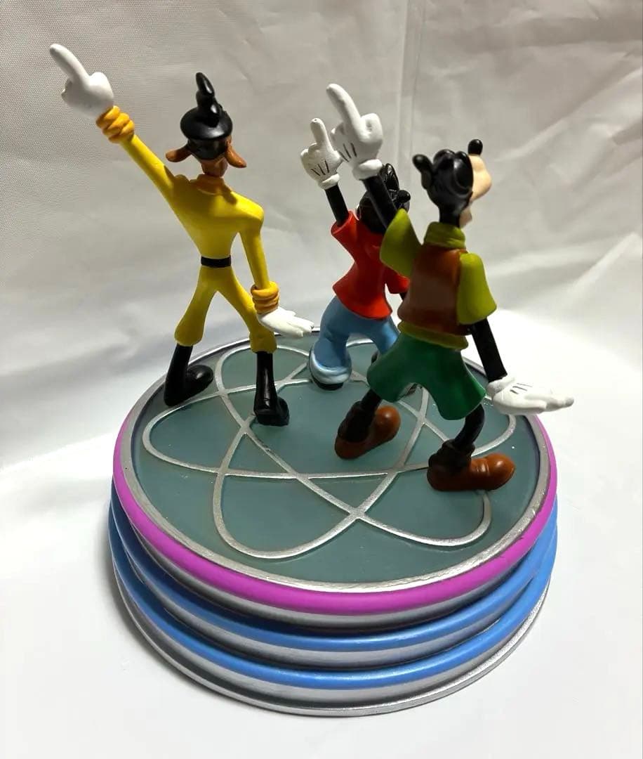 希少　グーフィームービー LED フィギュア