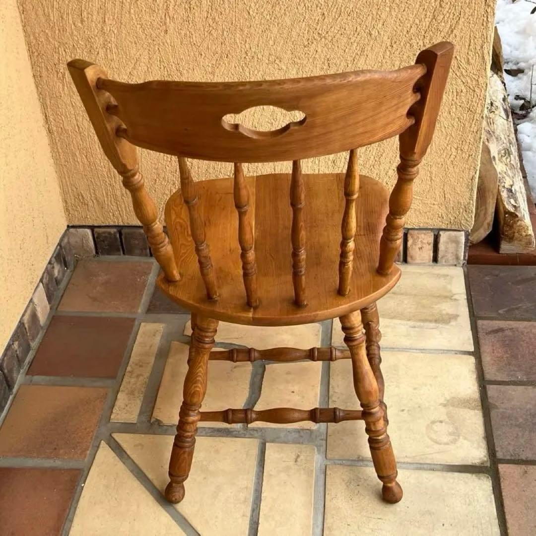 直*美様 昭和レトロな椅子 オシャレなデザインの 丈夫な木製美品です