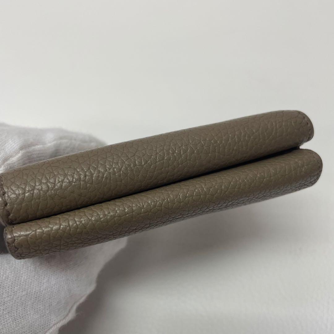 ま*る様 BALENCIAGA オリーブグリーン 三つ折り財布