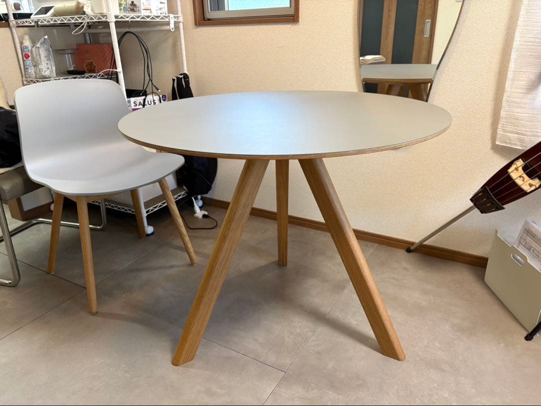 【お値下げ中】HAY ラウンドテーブル グレー 90 / 組み立て不要