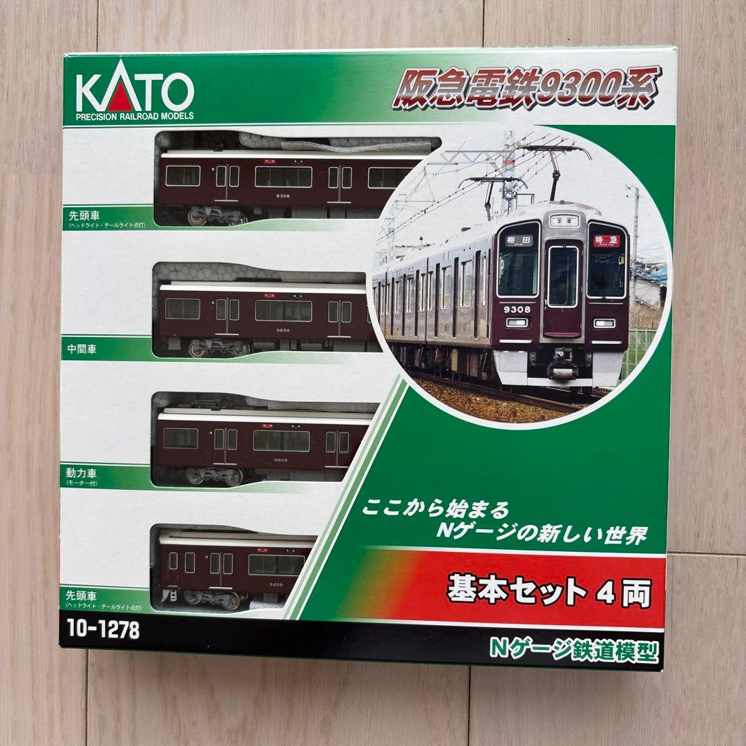 Nゲージ鉄道模型 白/赤　阪急電車