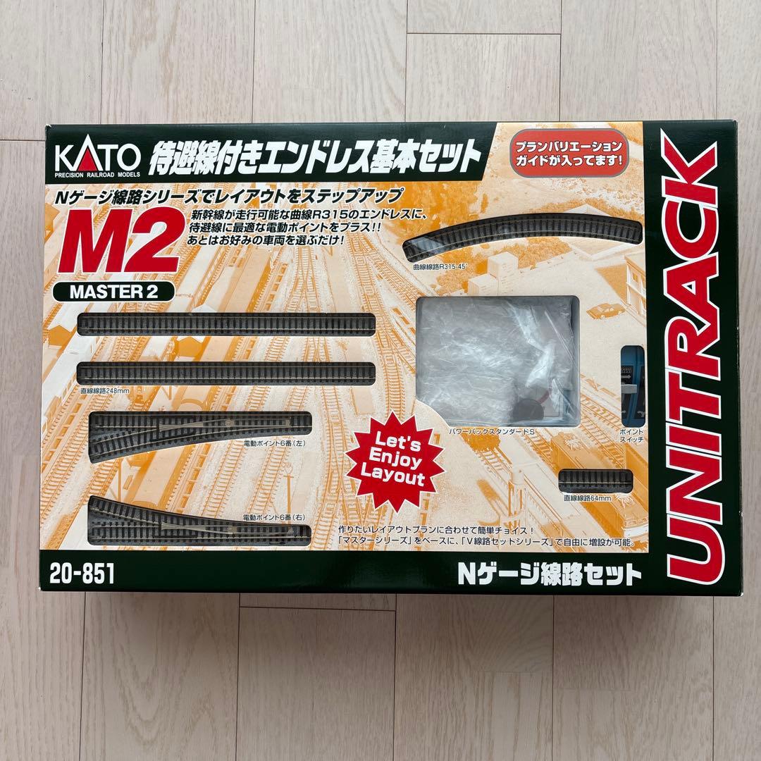 Nゲージ鉄道模型 白/赤　阪急電車