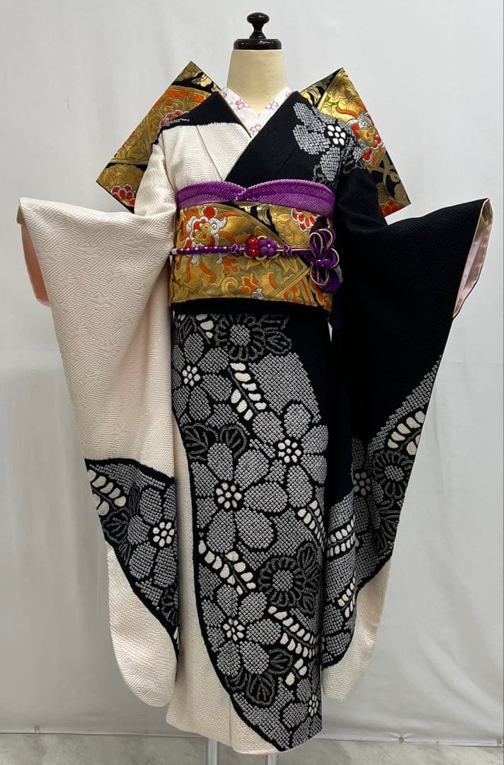 振り袖　フルセット　長襦袢　金彩加工　総絞り　モノトーン　成人式　592