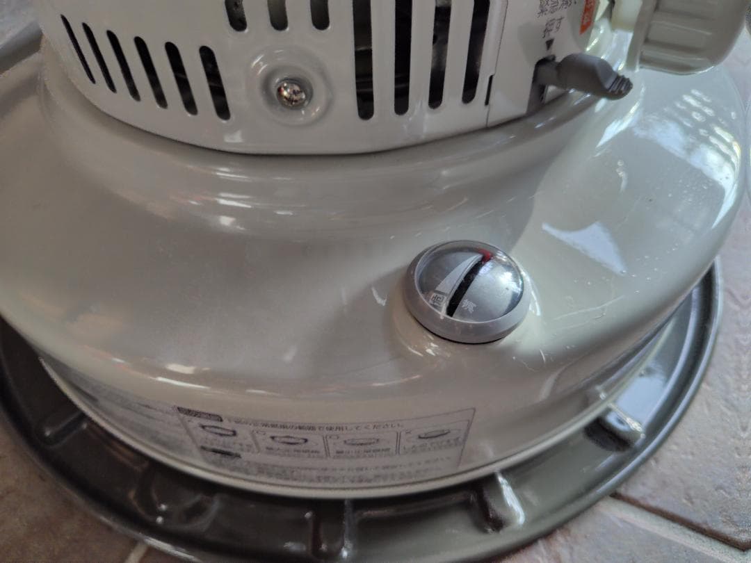 トヨトミ　石油ストーブ KS-67H 22年製