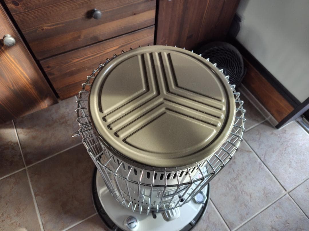 トヨトミ　石油ストーブ KS-67H 22年製