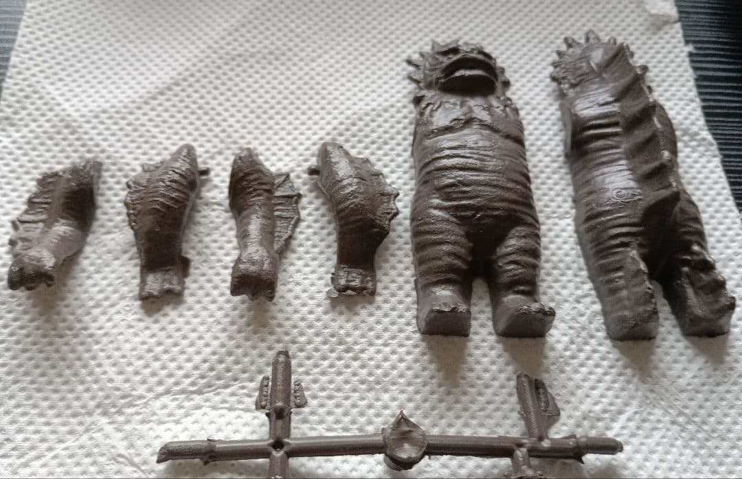 マルサン 怪獣プラモデル ラゴン