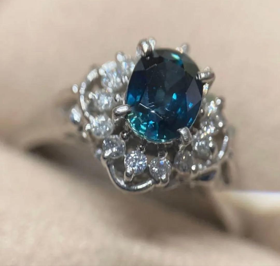 美しいサファイアリング　プラチナ　pt900