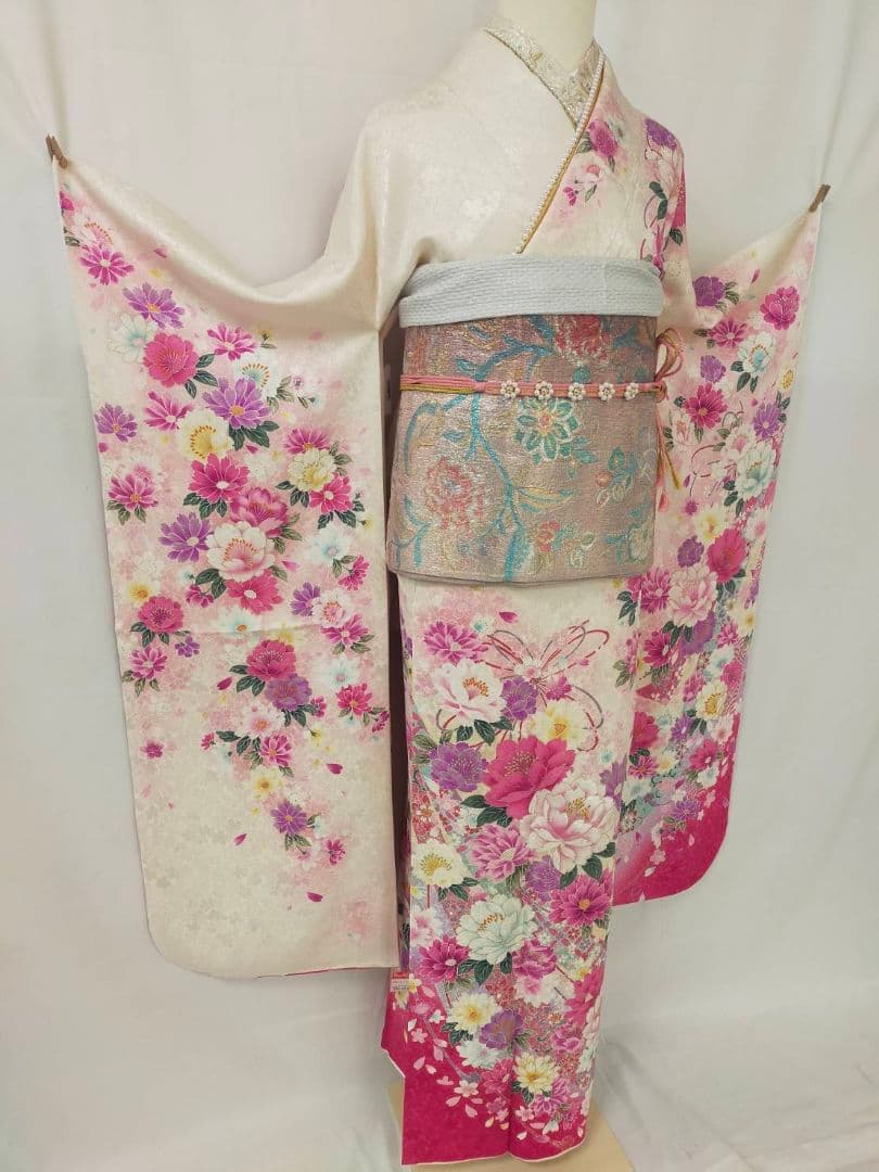 売約済み　★★正絹　プリンセススタイル　振袖3点セット(振袖帯長襦袢)★★