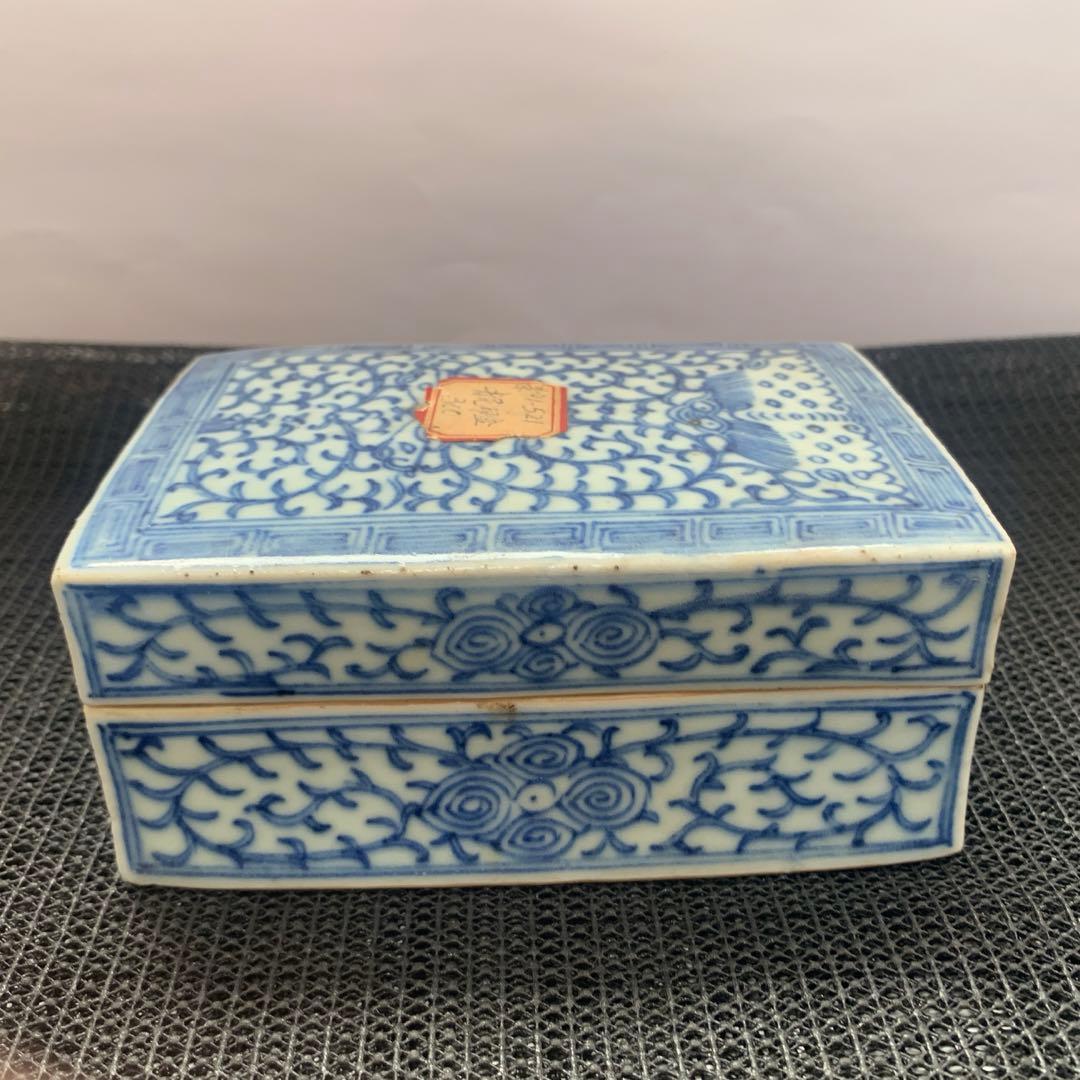 中国美術　染付　青花印盒　送料込み