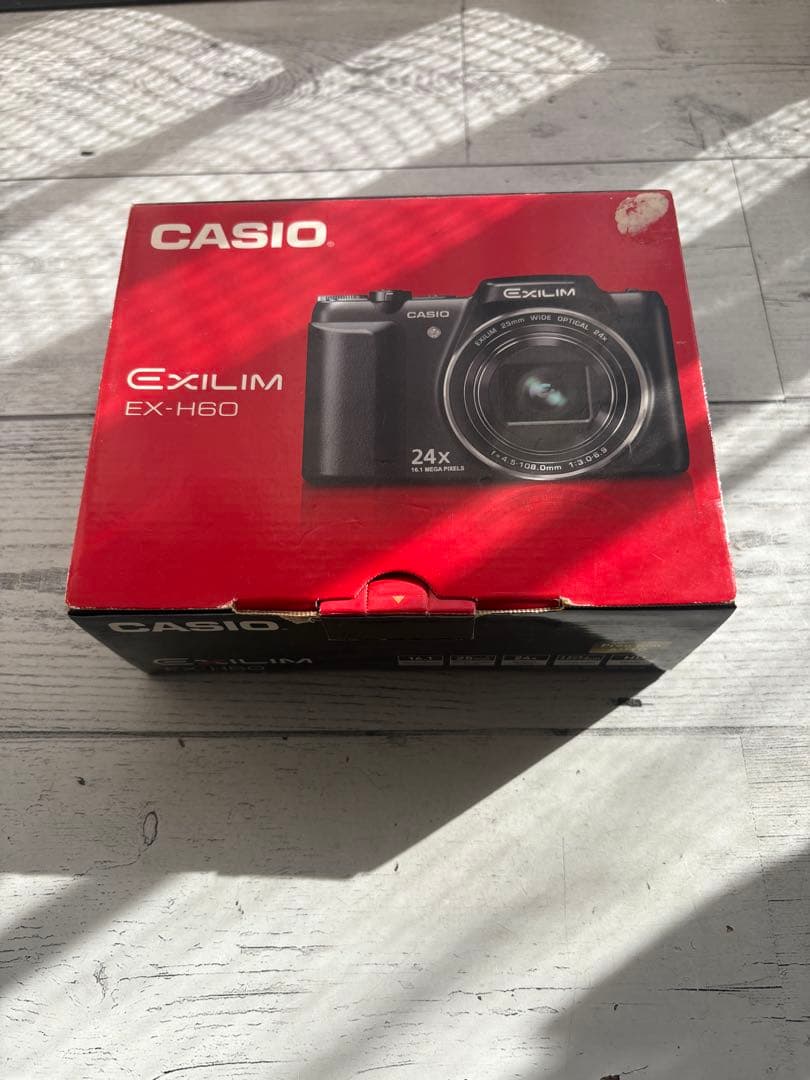 CASIO EXILIM EX-H60 デジタルカメラ