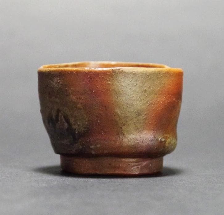 人間国宝　金重陶陽　窯変四方ぐい吞 M341
