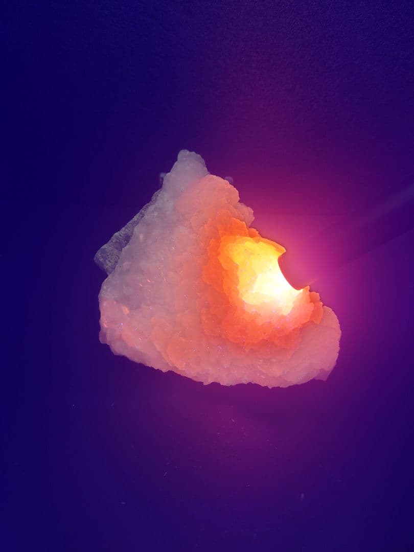 ピンクカルサイト原石