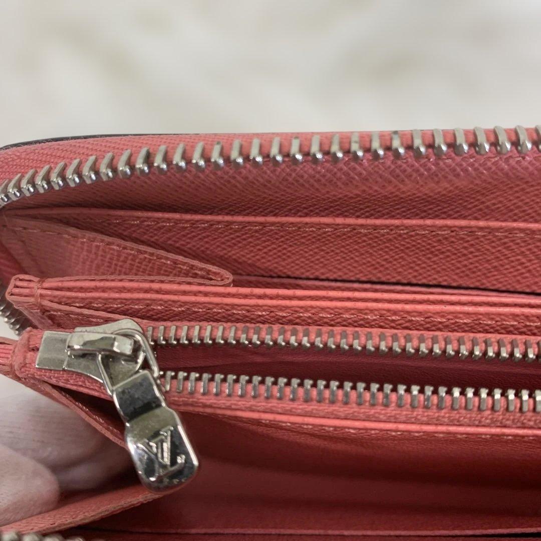 Louis Vuitton エピ　ジッピーウォレット長財布 ブラック/レッド