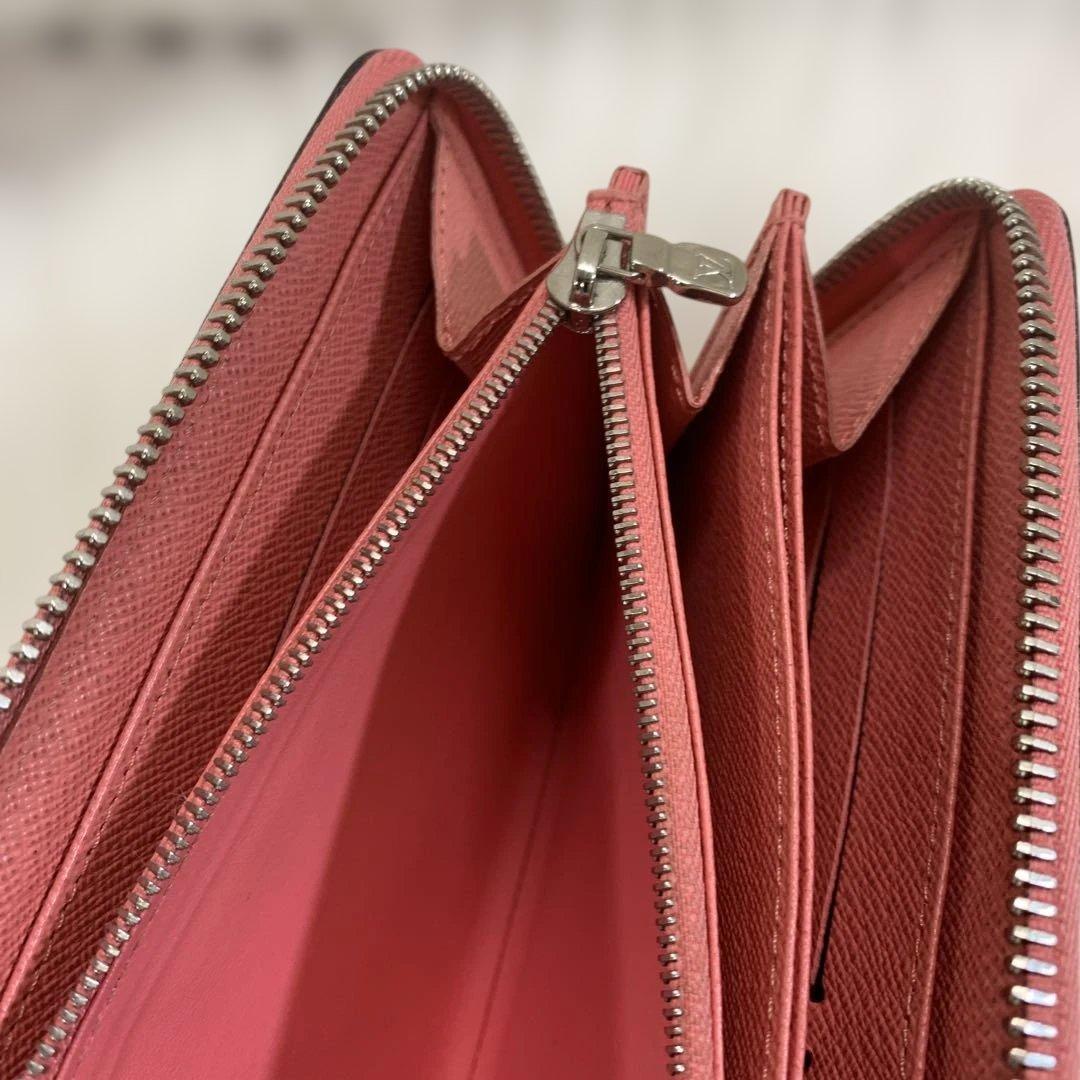 Louis Vuitton エピ　ジッピーウォレット長財布 ブラック/レッド