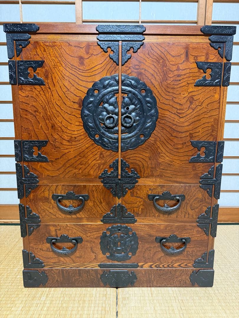 和箪笥 アンティーク たんす伝統的な日本の木製タンス