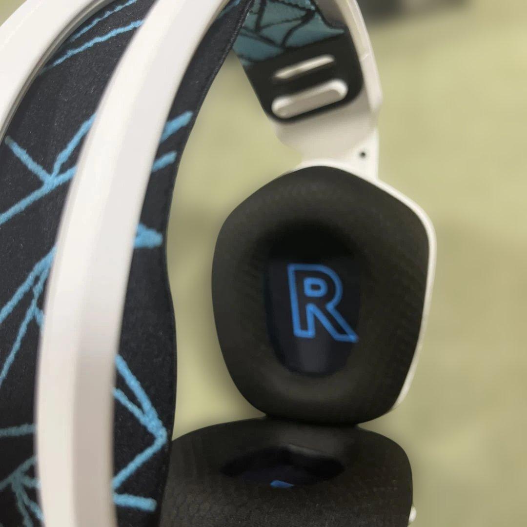 logicool G733 K/DA コラボ ゲーミングヘッドセット