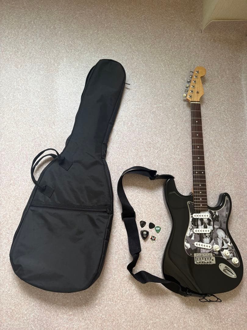エレキギター ブラック 3ピックアップ　　　　 美品