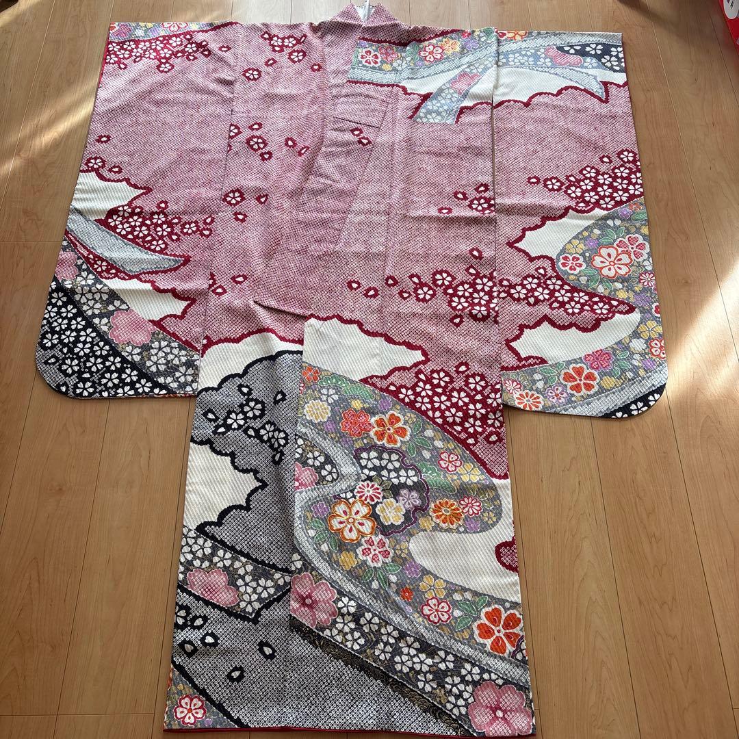 正絹　赤×黒　疋田　熨斗目　振袖　着物単品　成人式