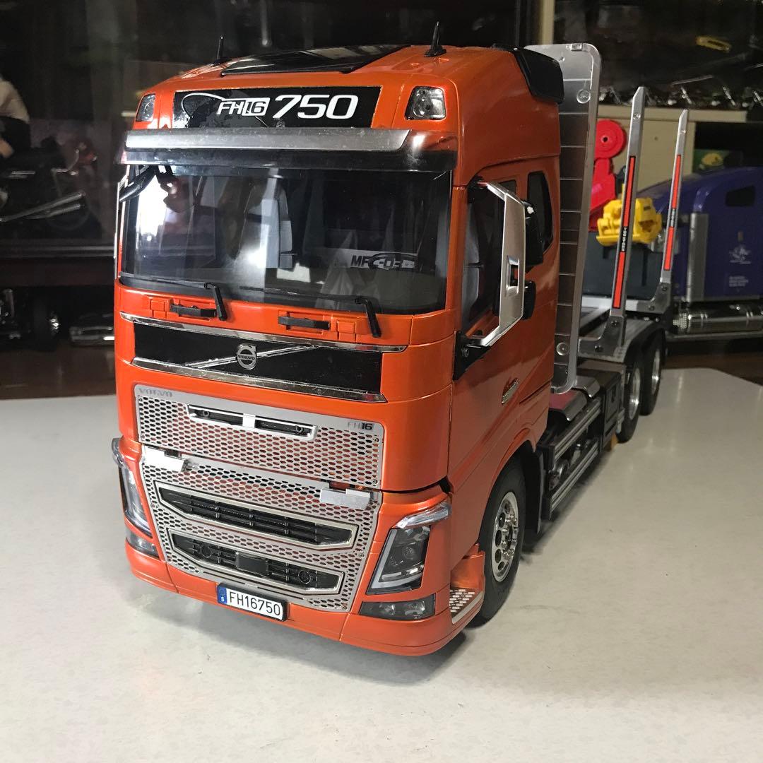 タミヤ1/14ボルボ木材運搬車