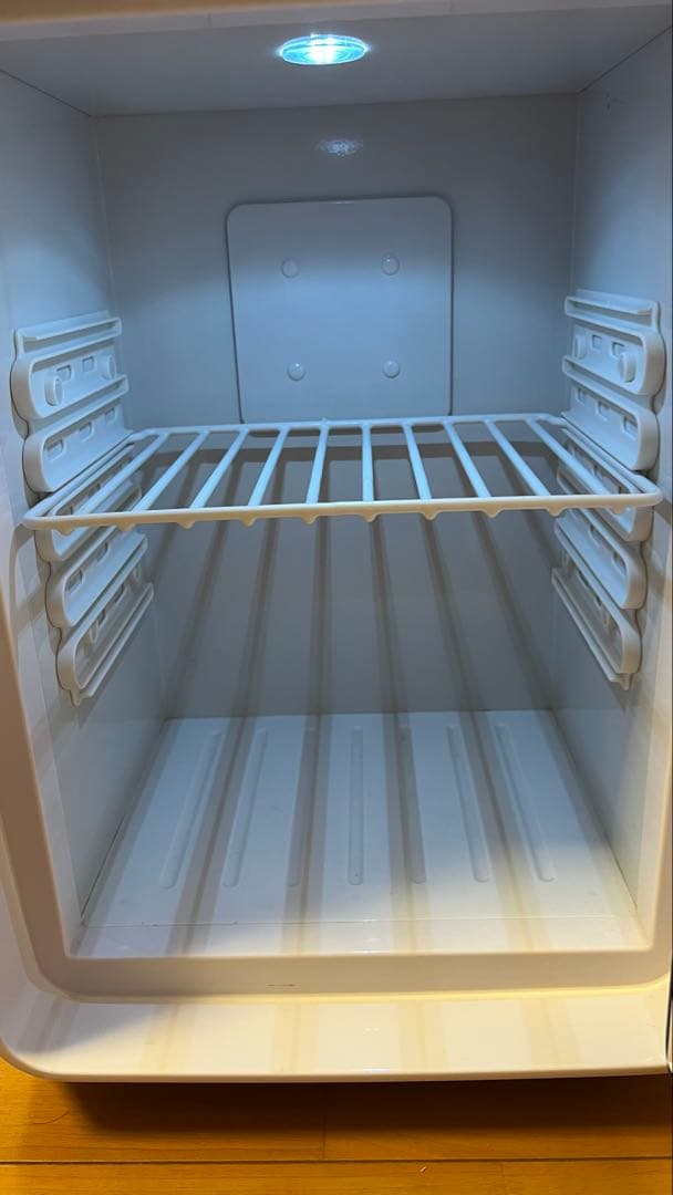 2電源式ポータブル電子適温ボックス