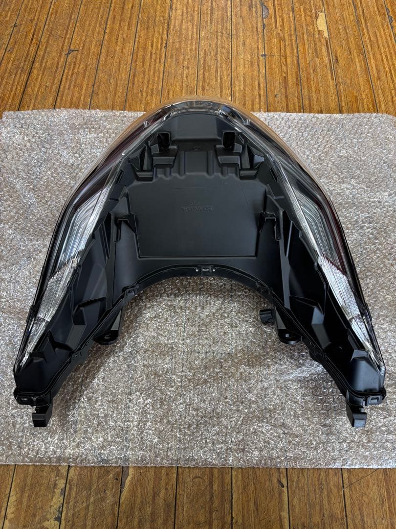 メジロ　中古PCX125・160 JK05・KF47 ホンダ純正ヘッドライ