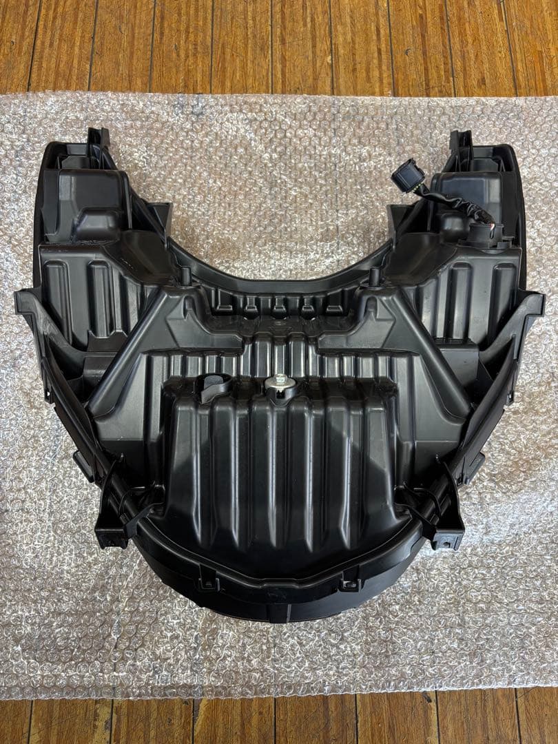 メジロ　中古PCX125・160 JK05・KF47 ホンダ純正ヘッドライ