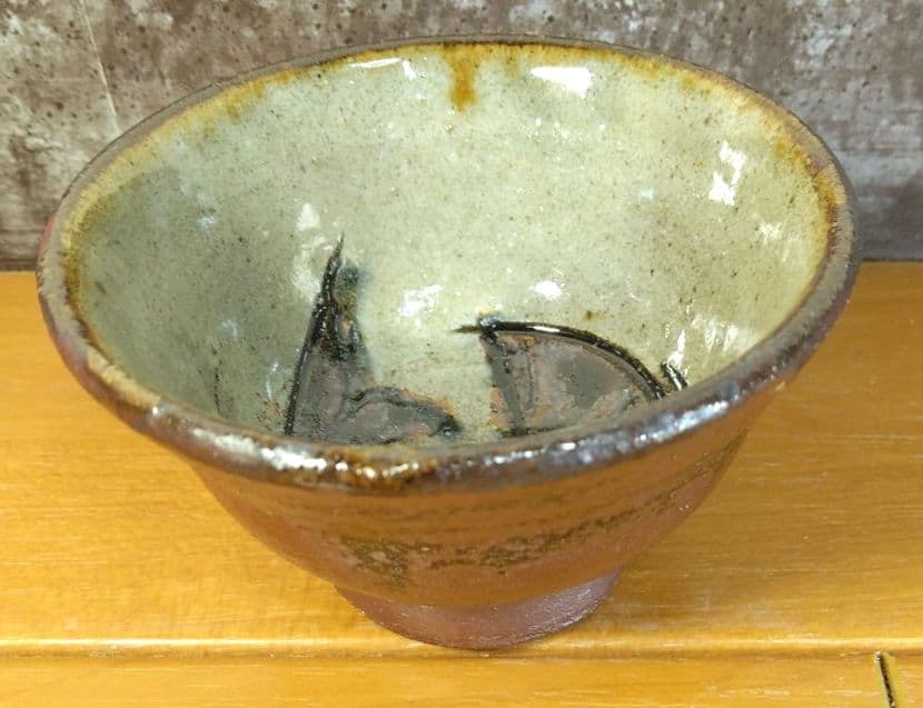 人間国宝 金城次郎 ぐい呑 栞 共箱 美品 やちむん 壺屋焼 壷屋焼 魚紋ぐい呑