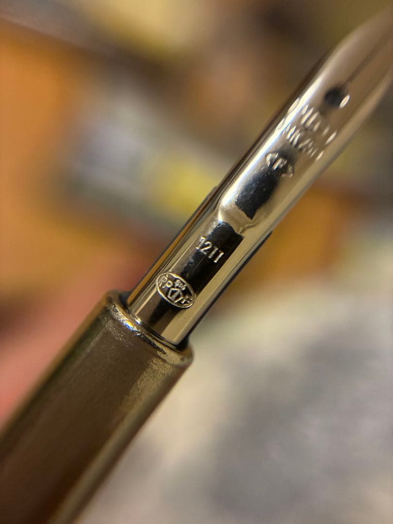 PILOT キャップレス　万年筆　ピンク　k18 金