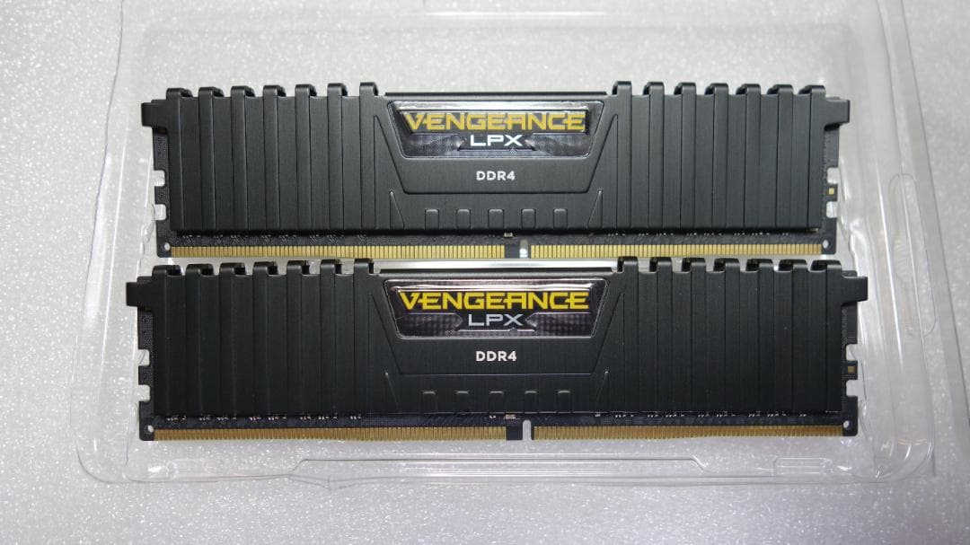 CORSAIR Vengeance LPX DDR4 メモリ 8GB×2枚