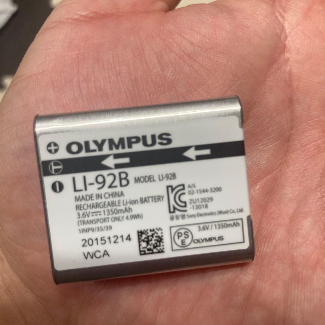 オリンパス コンパクトデジタルカメラSH-3 ブラック シルバーボディ