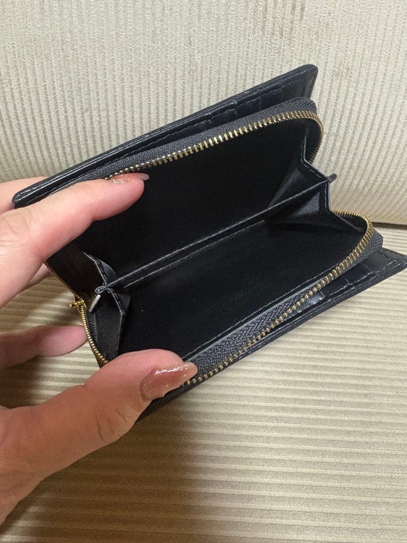 Dior ロゴ柄 二つ折り財布 ノーブランド