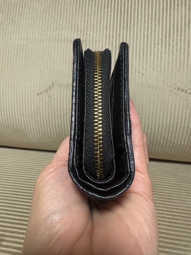 Dior ロゴ柄 二つ折り財布 ノーブランド