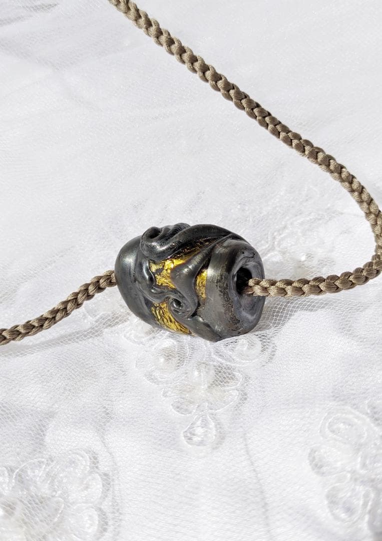 吉田正子トンボ玉（拾玖）　「江戸組み紐」ネックレス　ガラス玉に込めた日本画