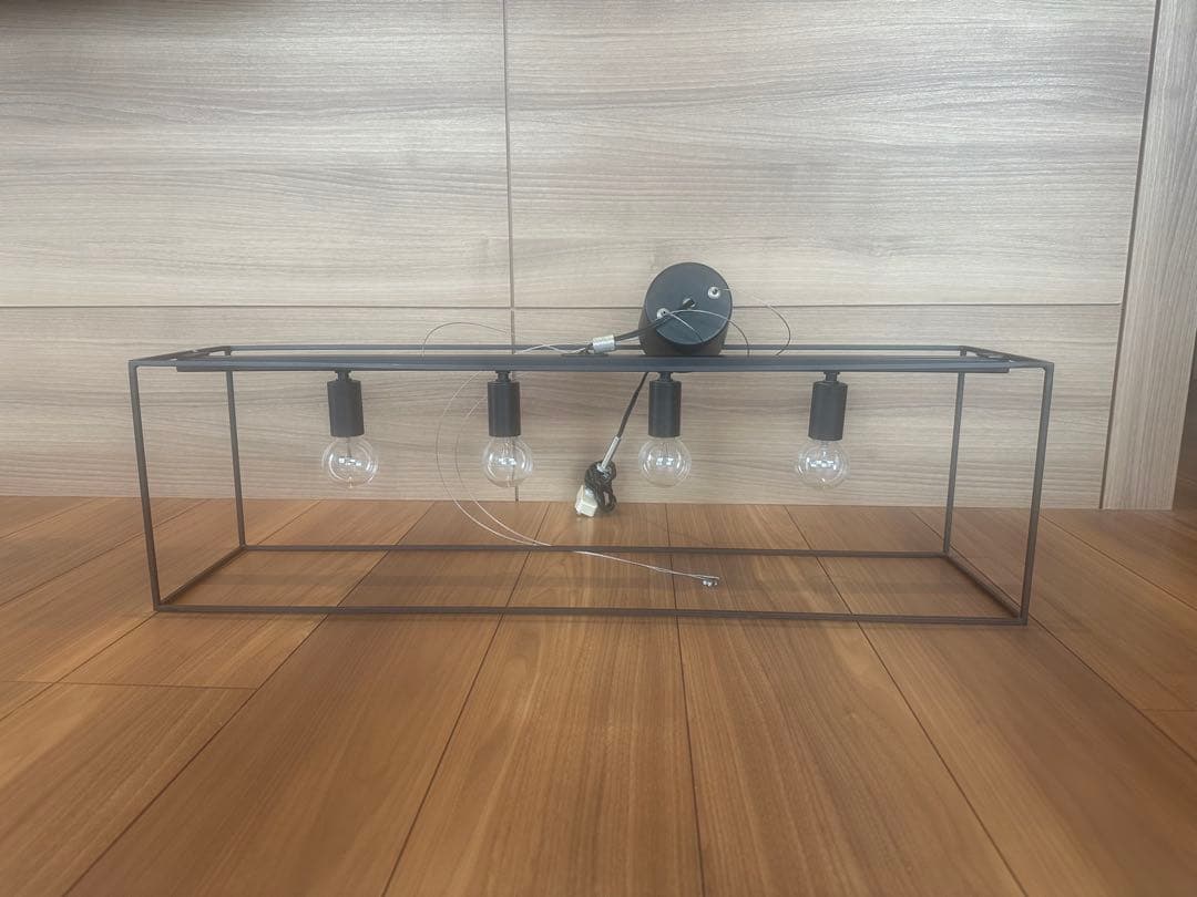 Scenario W シェナーリオ W ペンダントランプ 黒DI CLASSE