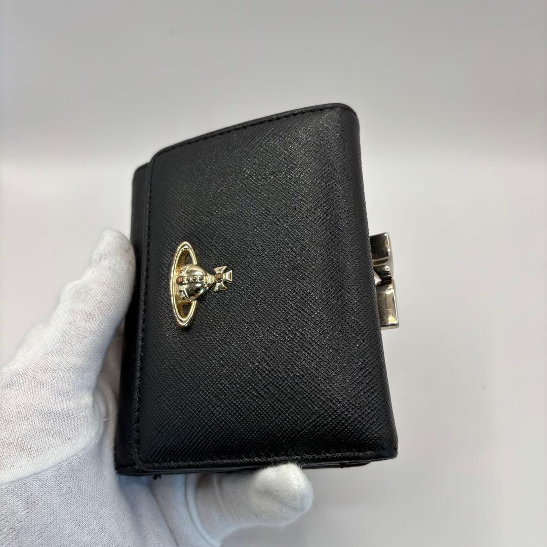 vivienne westwood 三つ折り財布　ブラック　がま口　ゴールド