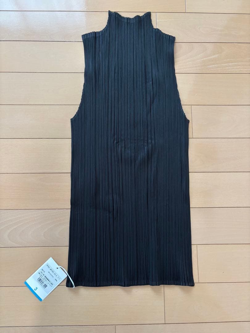 PLEATS PLEASE BASICS ハイネック