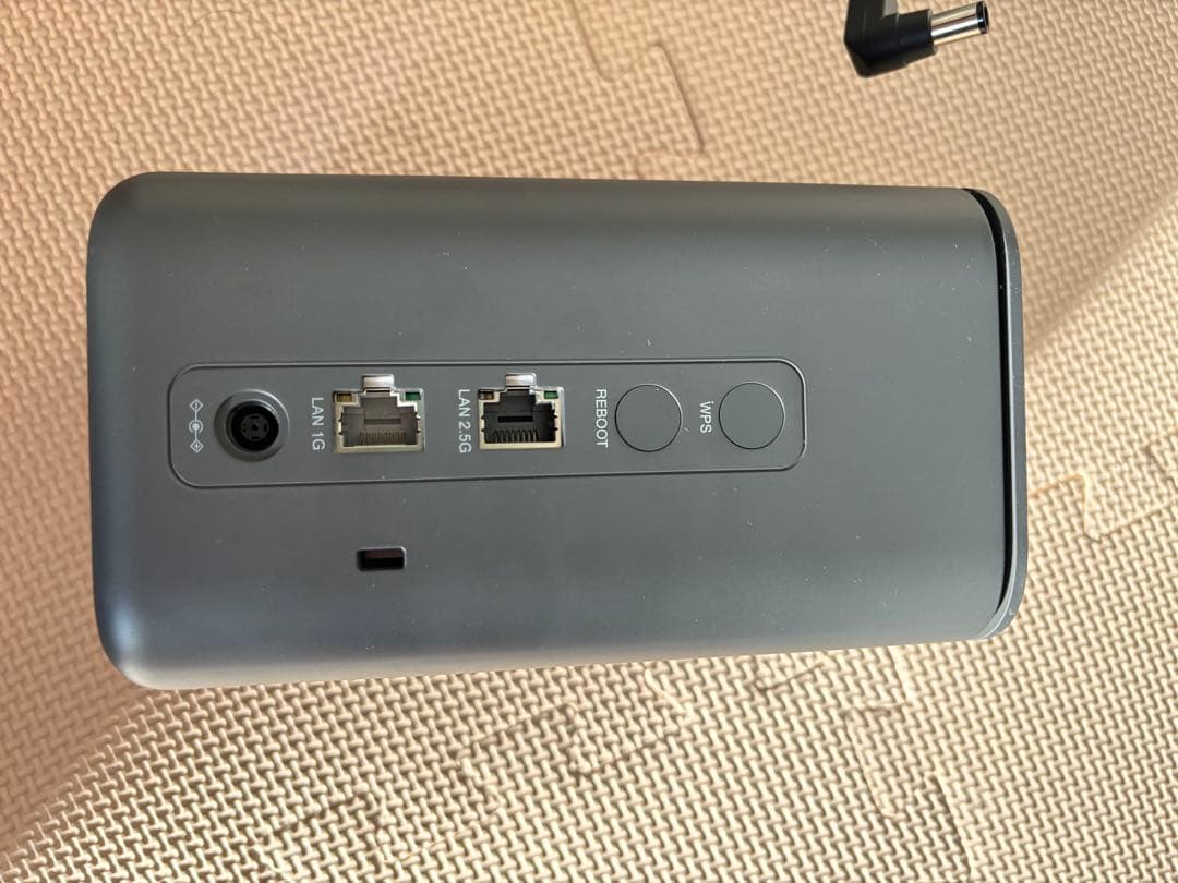 docomo  5G HR02 ルーター