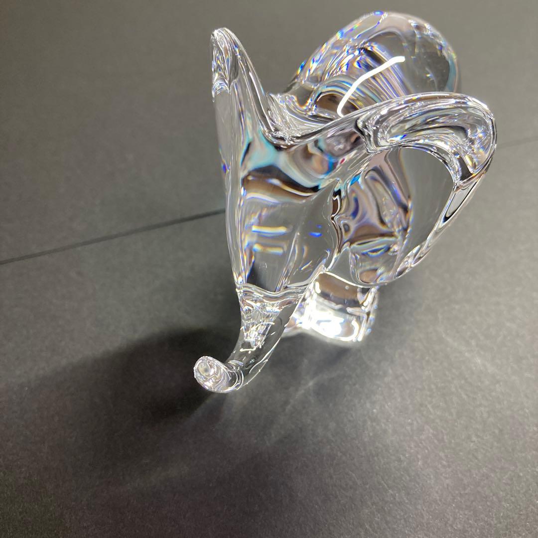 バカラ　象のオブジェ