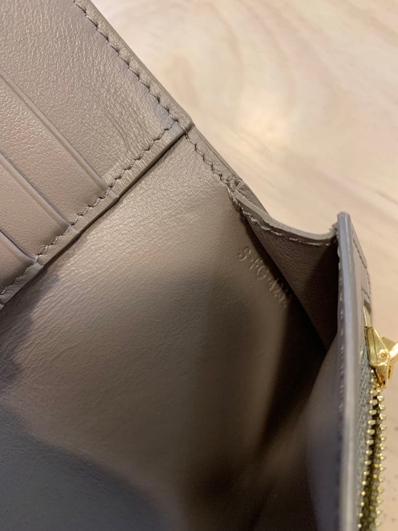 美品⭐︎CELINE セリーヌ　ミディアム ストラップウォレット　二つ折り財布