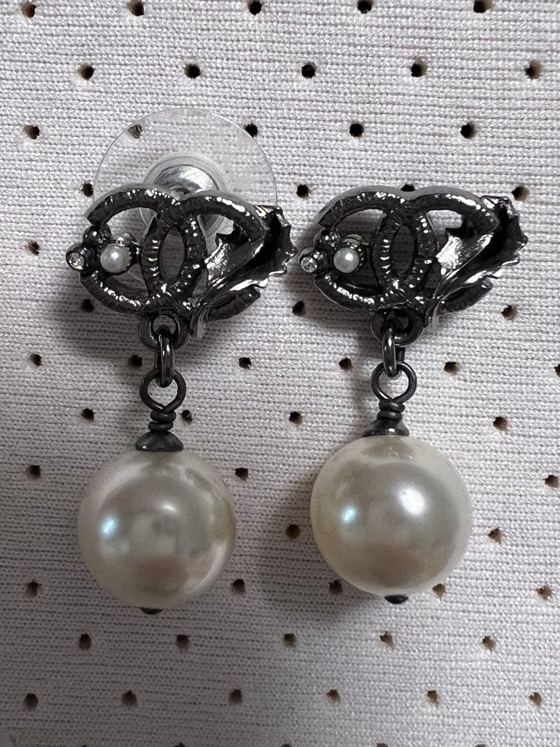 CHANEL シャネル　パールリーフピアス