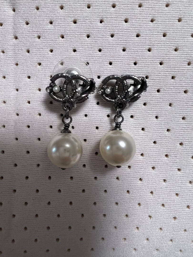 CHANEL シャネル　パールリーフピアス