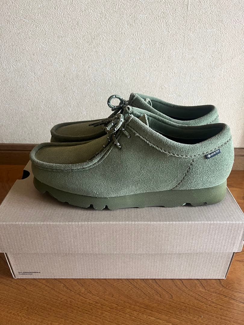 靴 Clarks Wallabee GTX Loden Green