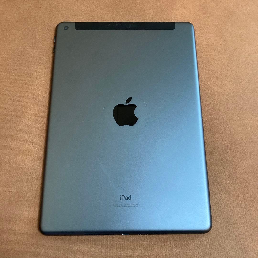 3678【早い者勝ち】電池最良好☆iPad8 第8世代 32GB SIMフリー☆