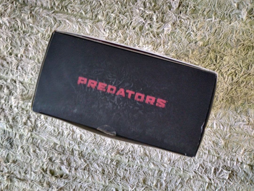 HOT TOYS ムービー マスターピースMMS137 ファルコナー プレデター