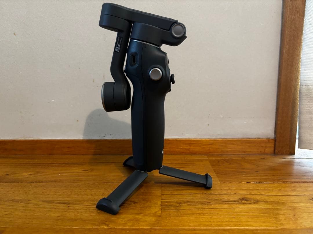 【超美品】DJI Osmo Mobile 7pスタビライザー