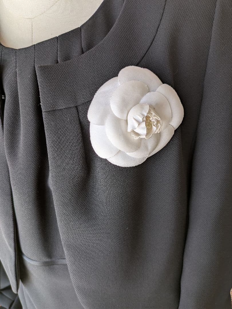 CHANEL シャネル　カメリア　コサージュブローチ