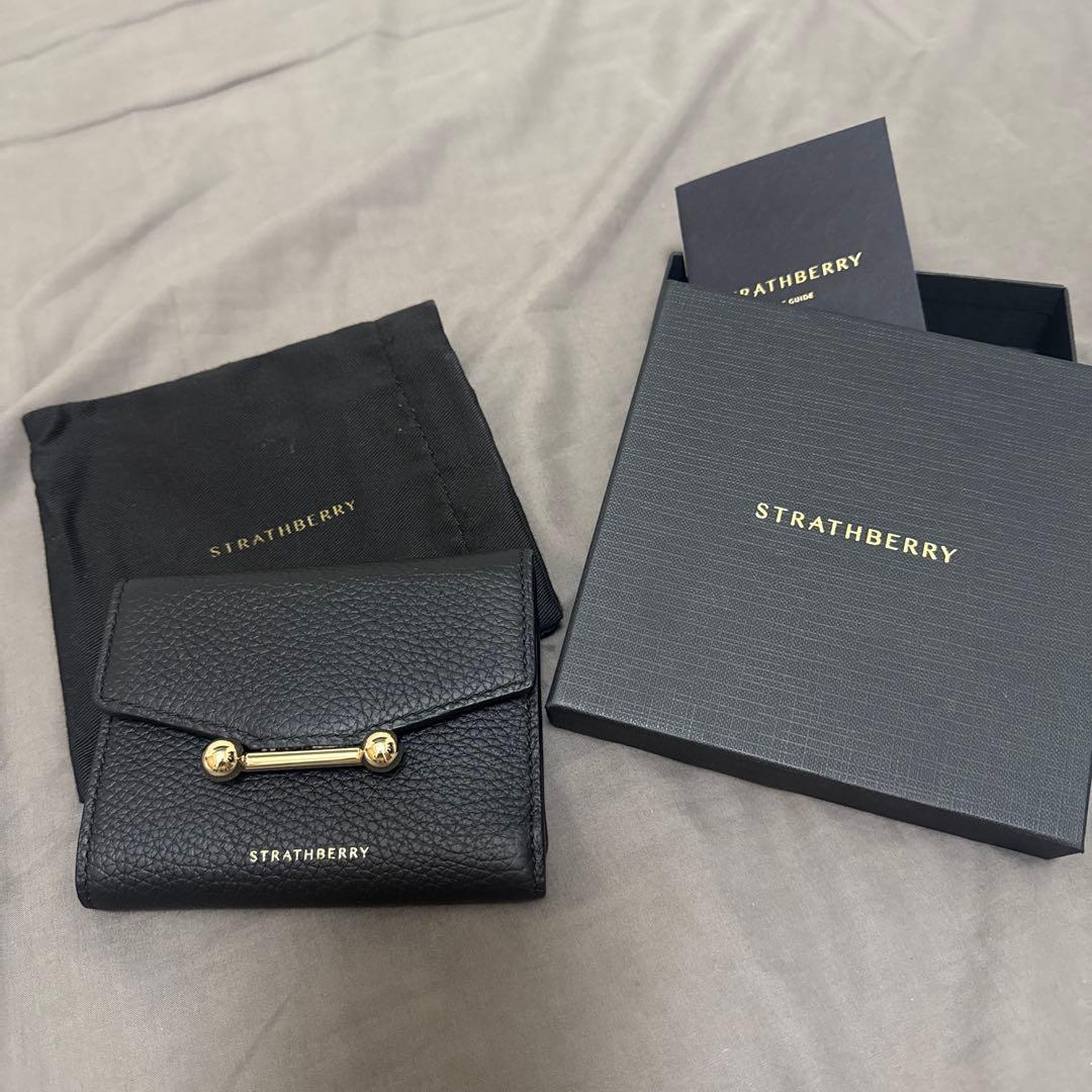 なこ様ご購入用★STRATHBERRY ブラック 二つ折り財布
