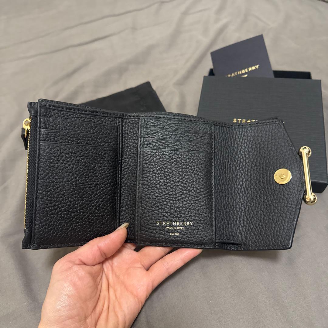 なこ様ご購入用★STRATHBERRY ブラック 二つ折り財布
