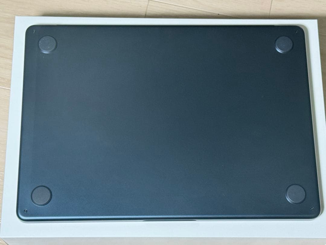 Apple MacBook Air M2 13.6インチスペースグレイ美品