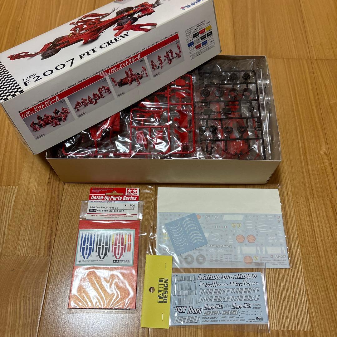 フジミ1/20フェラーリF2007 PIT CREW